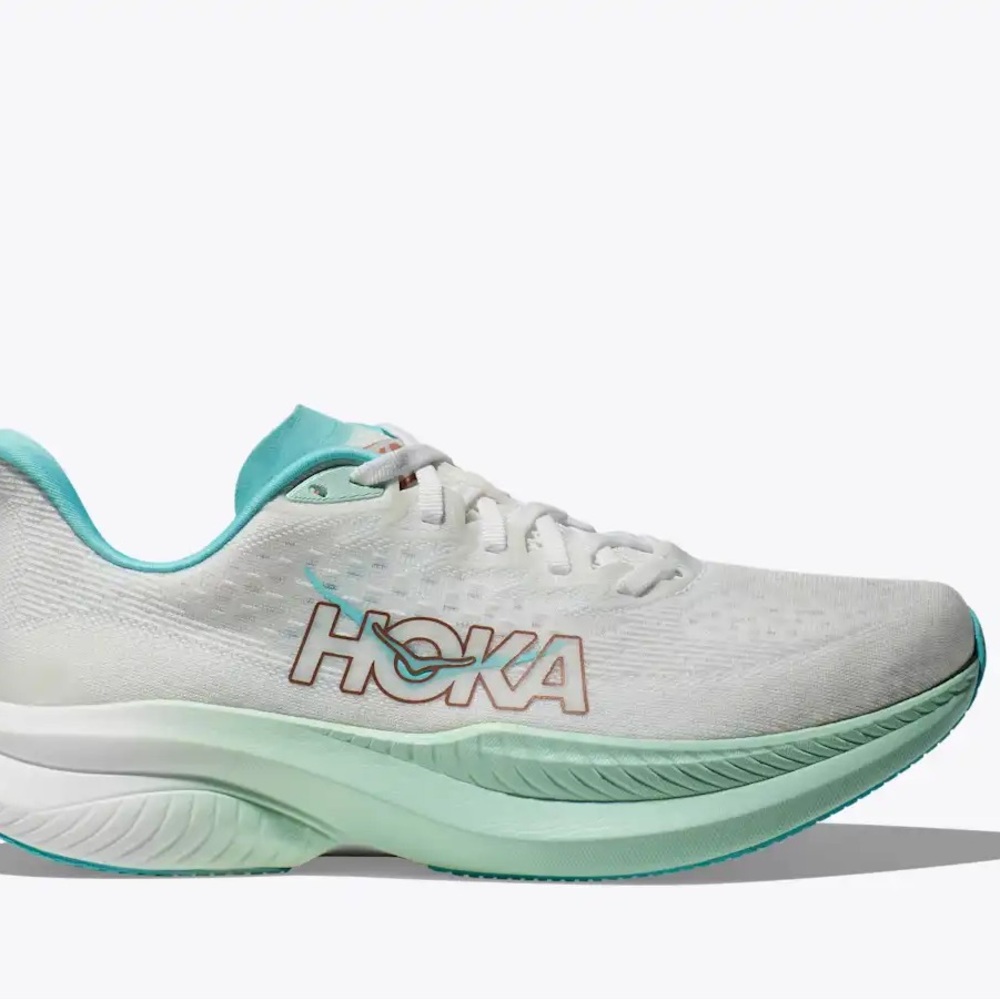 Hoka Mach 6 in Frost/Rose Gold (Size 10 Wide)
